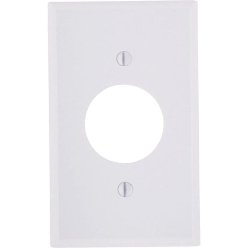 Leviton 1-Gang Smooth Plastic Single Outlet Wall Plate, White